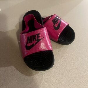 Girls Nike sandals size 10C